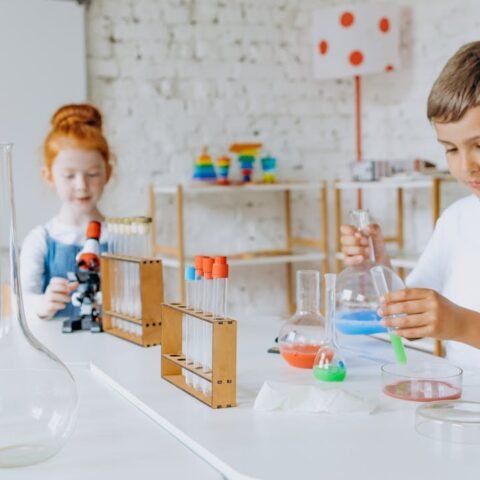 Mały Naukowiec: Eksperymenty z wodą (zestaw)